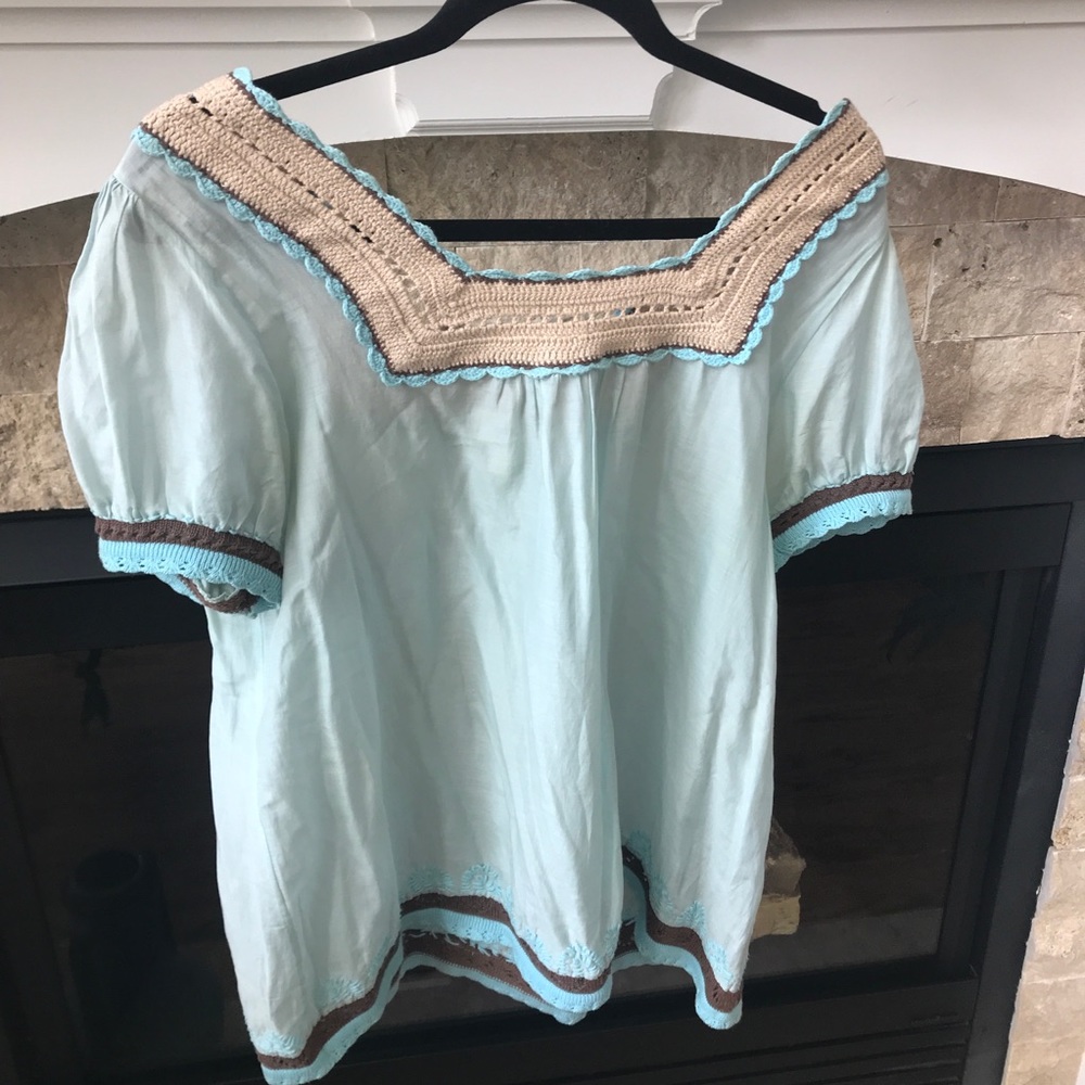👚 SUPER CUTE blue top with crochet edges size L